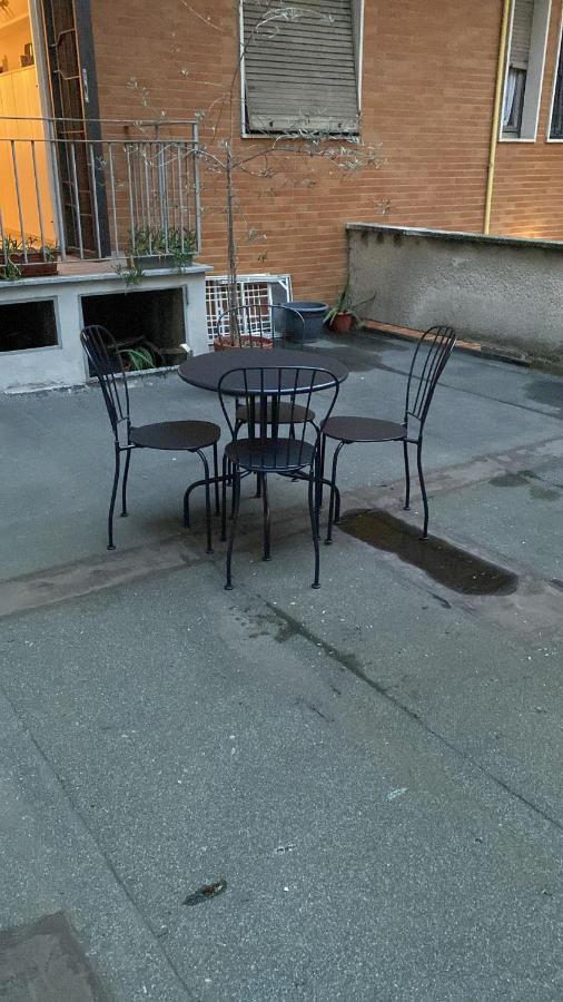 Lovely Apartment In The New Porta Nuova Area Milan Luaran gambar