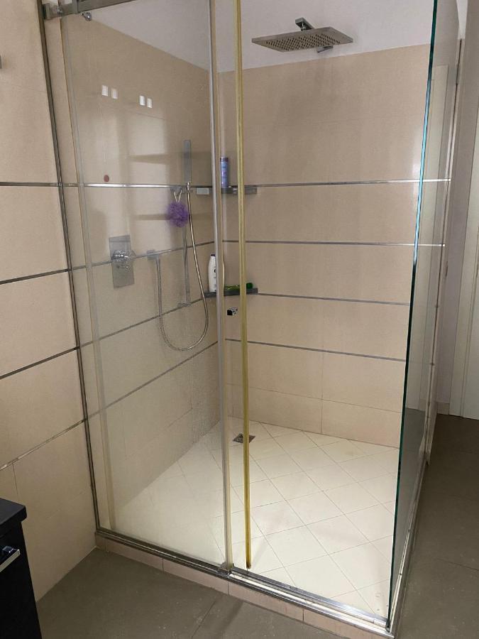 Lovely Apartment In The New Porta Nuova Area Milan Luaran gambar