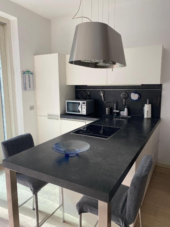 Lovely Apartment In The New Porta Nuova Area Milan Luaran gambar