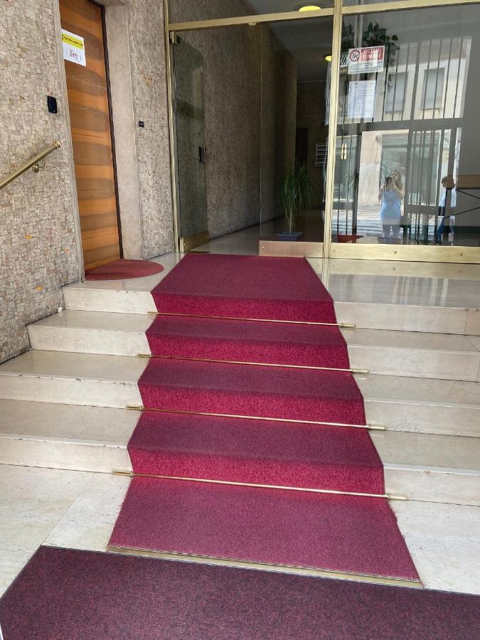 Lovely Apartment In The New Porta Nuova Area Milan Luaran gambar