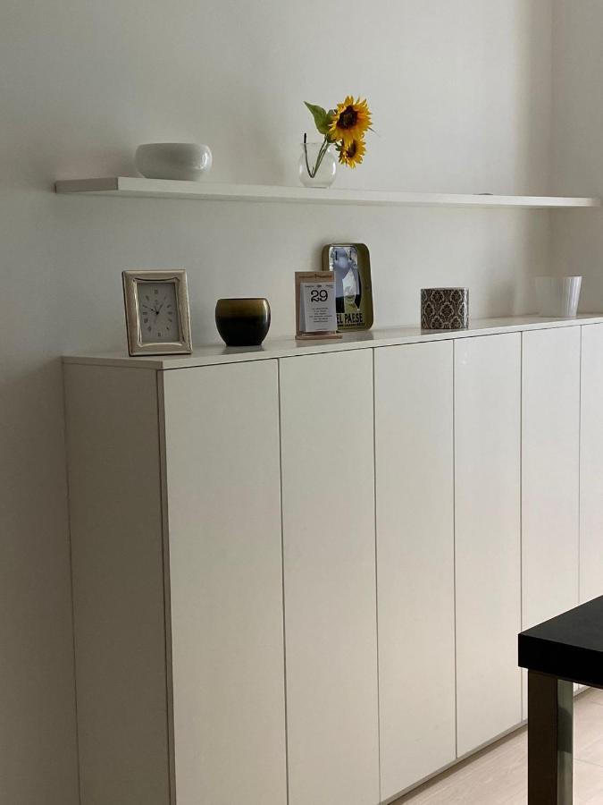 Lovely Apartment In The New Porta Nuova Area Milan Luaran gambar