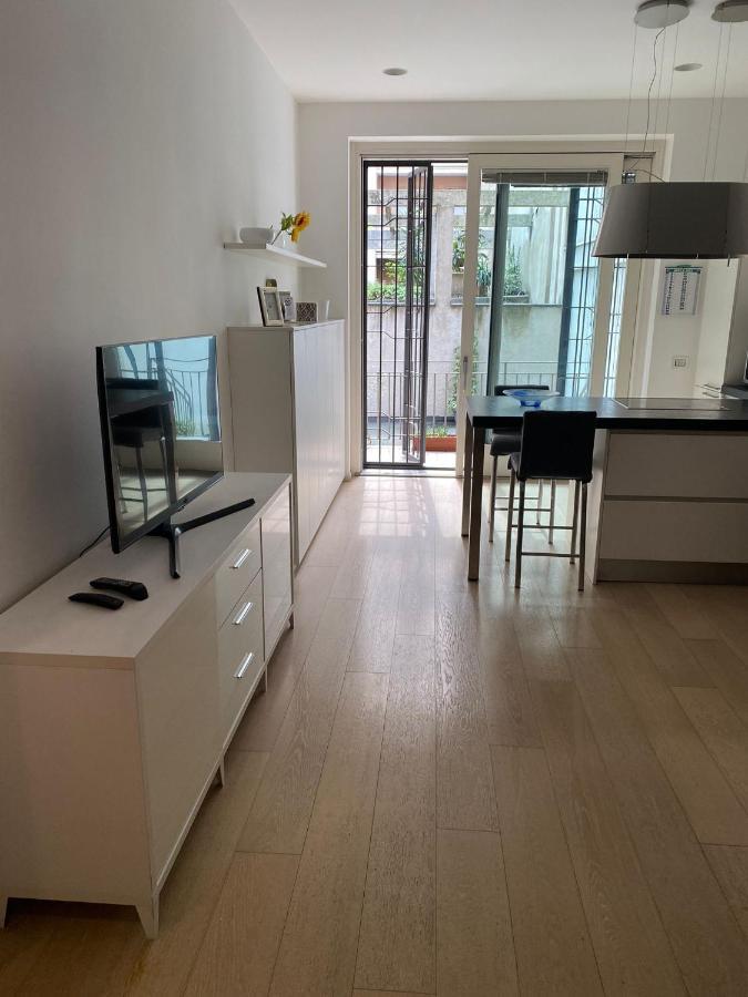 Lovely Apartment In The New Porta Nuova Area Milan Luaran gambar