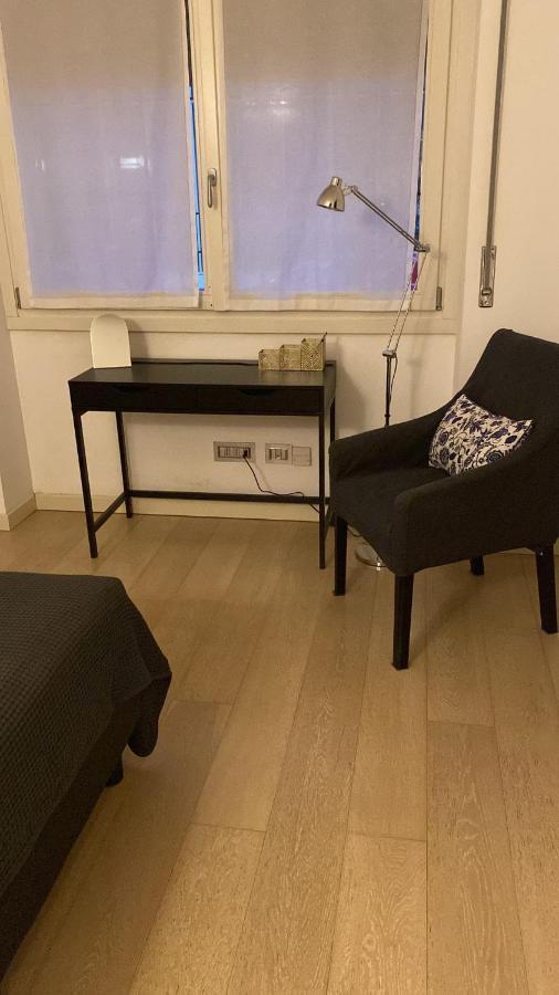 Lovely Apartment In The New Porta Nuova Area Milan Luaran gambar